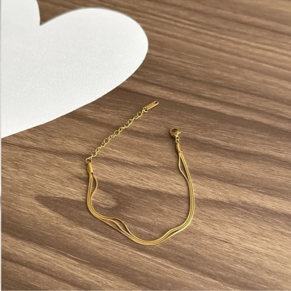Triple chain Bracelet 18k gold plated new